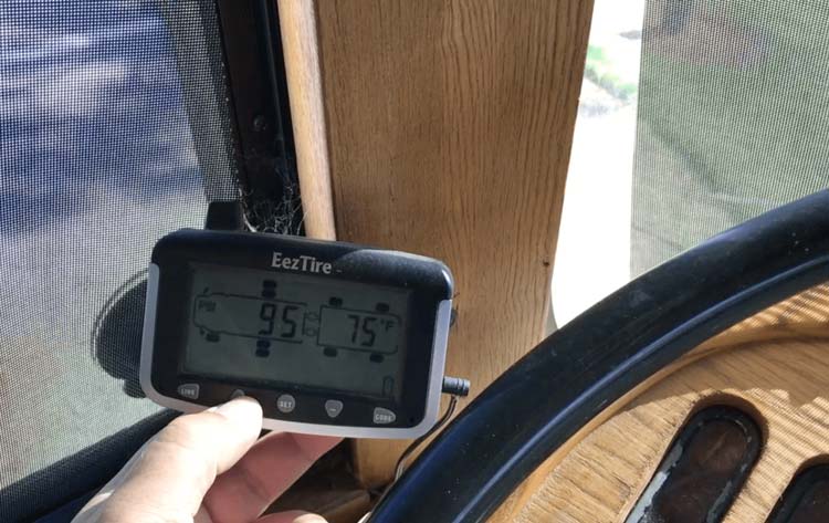 RV-Tire-Pressure-Monitoring-System-Reviews