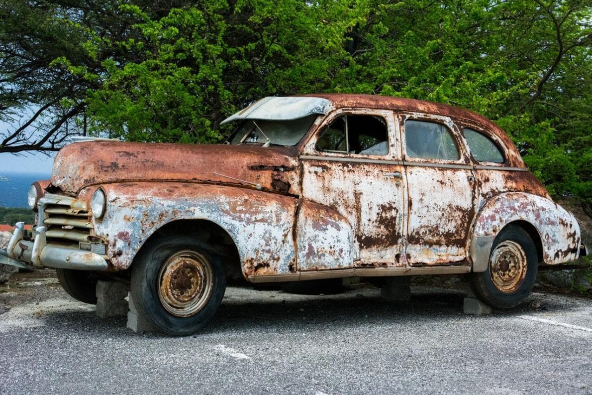 rusty old car